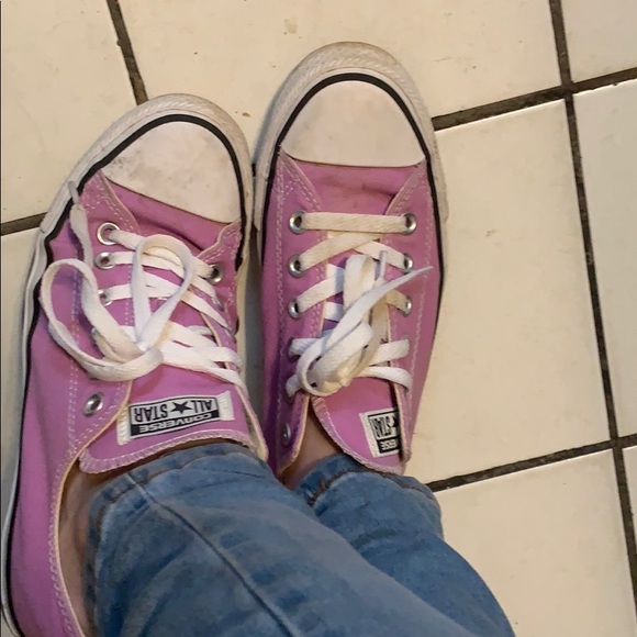 Converse Size 8.5 women’s 6.5 men’s - Picture 3 of 5